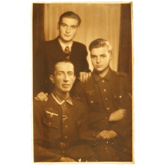 Family portrait, Wehrmacht Unteroffizier and soldier.. Espenlaub militaria
